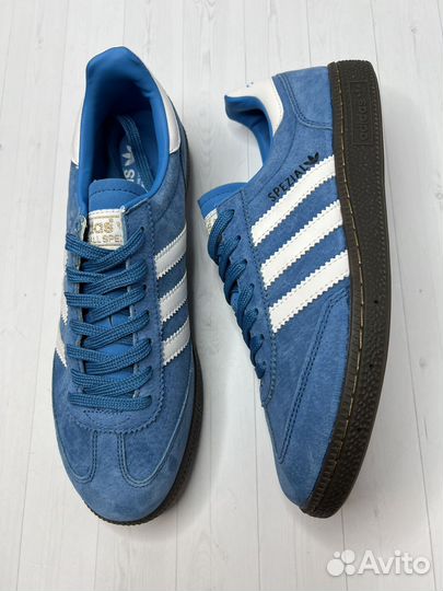 Кроссовки adidas spezial