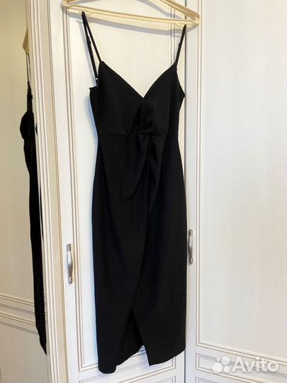 Летнее черное платье Bershka