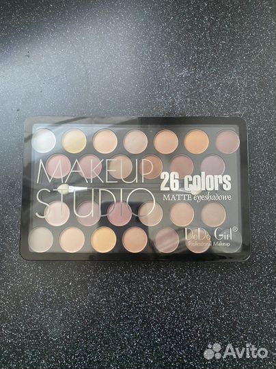 Палетка теней для век