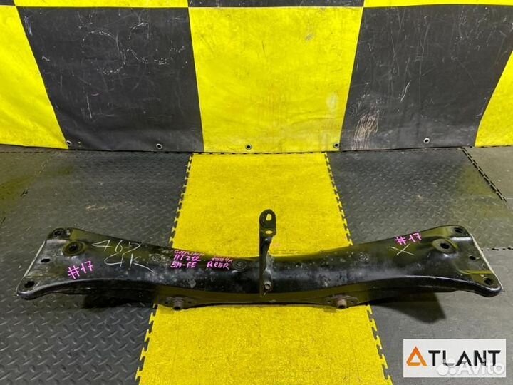 Балка подвески задний toyota carina