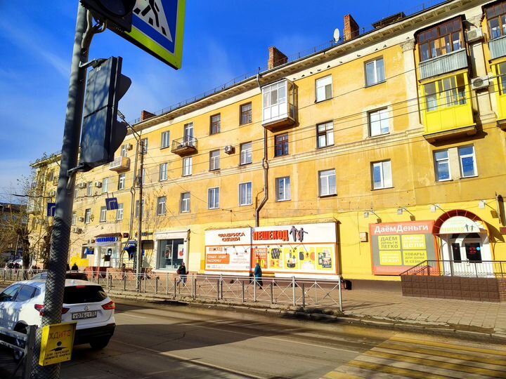 Торговое помещение 252 м², 1 линия, отдельный вход