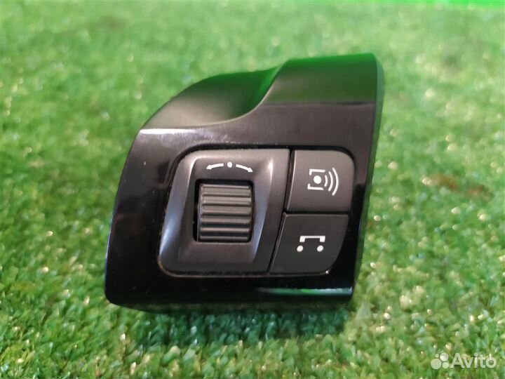 Кнопка многофункциональная Opel astra H 2010