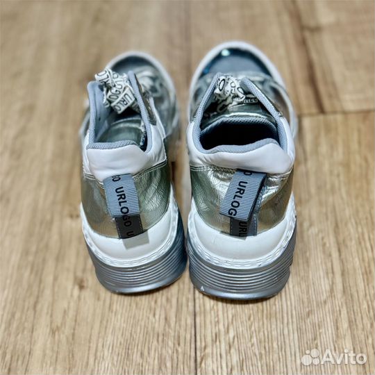 Кроссовки спортивные новые серебро женские 40