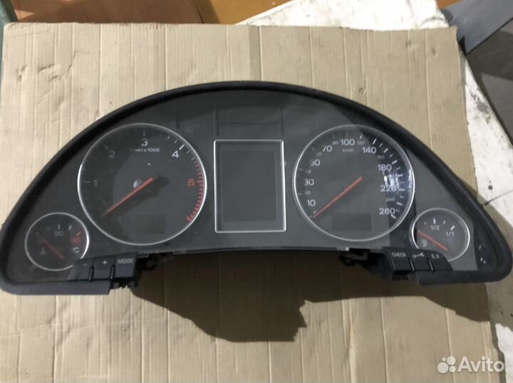 Щиток приборов audi A-4,В-6,2004г