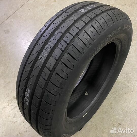 Pirelli Cinturato P7 225/45 R17