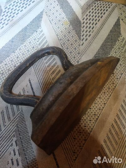 Утюг чугунный старинный