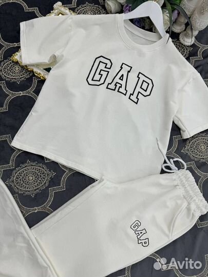 Костюм Gap