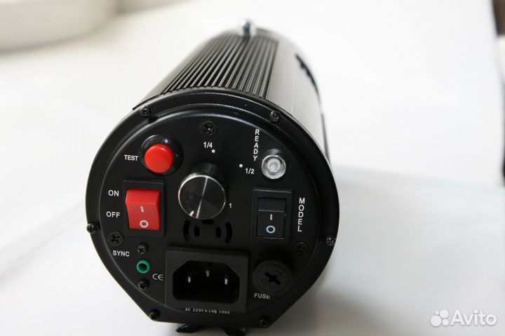 Фотовспышка DGS 150 штативная головка в комплекте