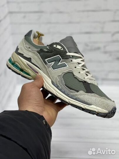 Кроссовки New Balance 2002R