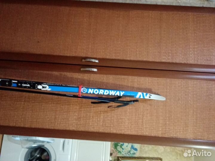 Беговые лыжи