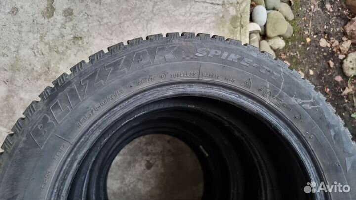 Bridgestone Blizzak Spike-01 185/60 R15 84