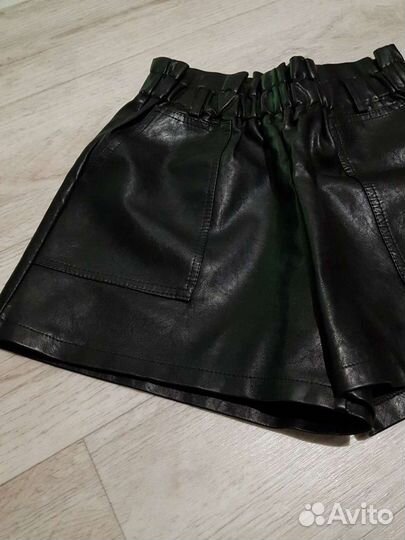 Шорты из эко кожи