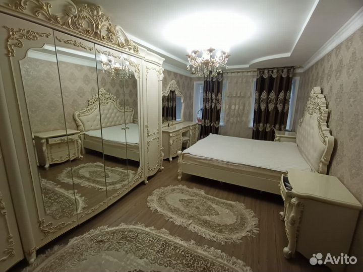 Спальный гарнитур