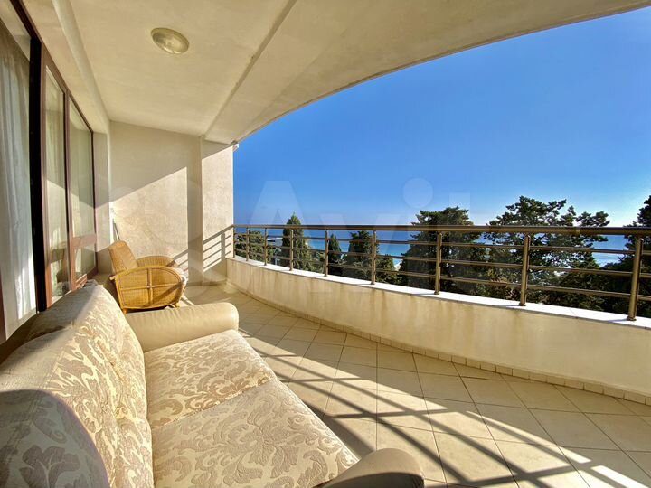 3-к. квартира, 120 м², 5/14 эт.