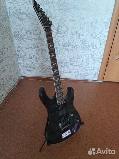 Гитарная стойка