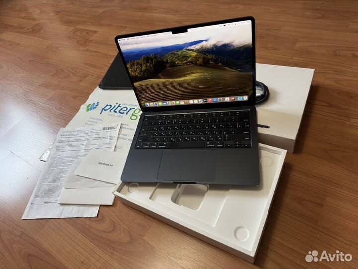 MacBook Air 13 2022 M2 256/Оригинал