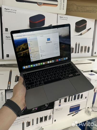 Macbook pro 13 m1 512 touch bar