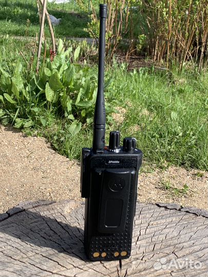 Motorola dp4400e DMR 433 mHz китайская + кабель пр