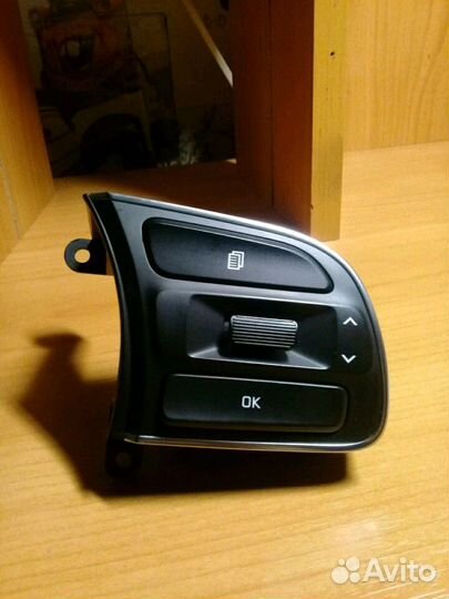 Кнопка для руля KIA Sportage 4