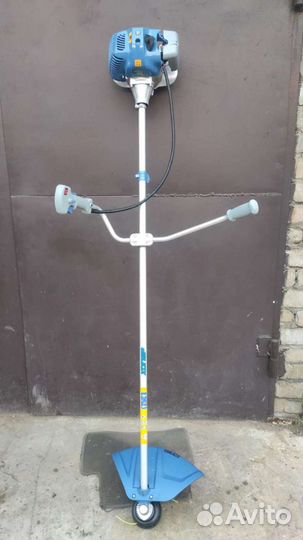 Бензотриммер новый