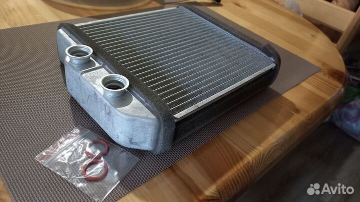Радиатор отопителя салона Toyota