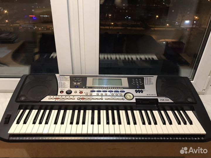 Синтезатор yamaha PSR-550