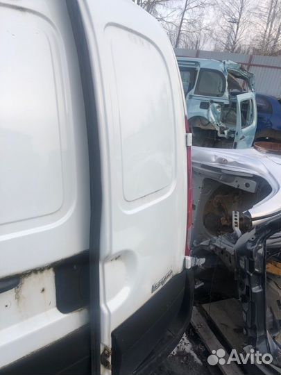Дверь задняя правая Renault Kangoo 2003-2008