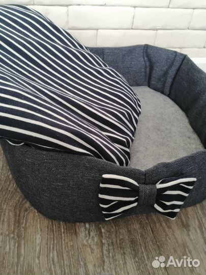 Лежанка для кошек и собак (ручной работы)