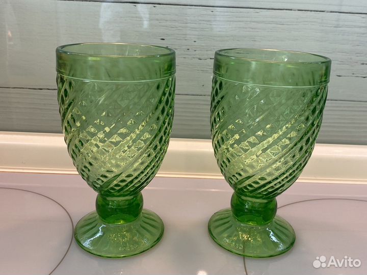 Бокал кубок зеленый 0,33 стекло 2 шт