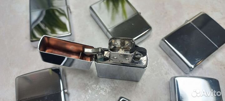 Зажигалка бензиновая