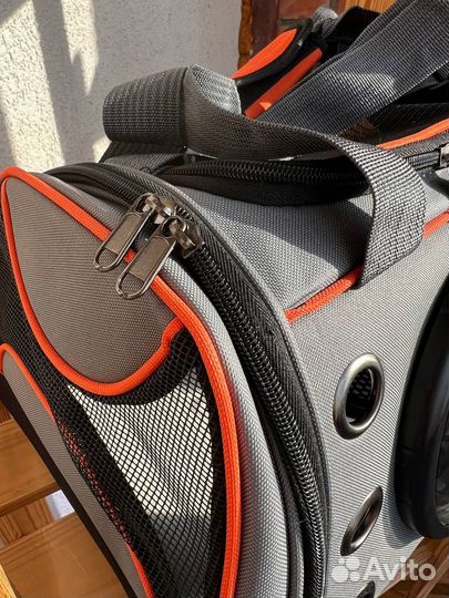 Переноска для кошек и собак