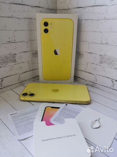 Телефон iPhone 11