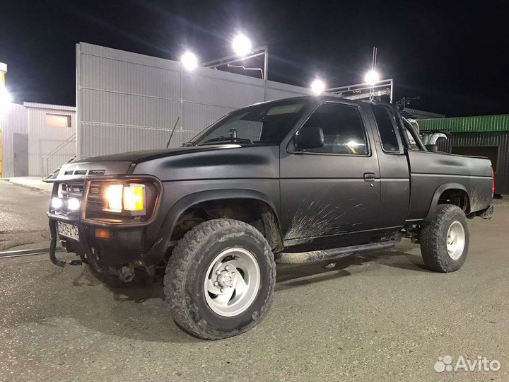 Nissan pickup 2.4 1994г