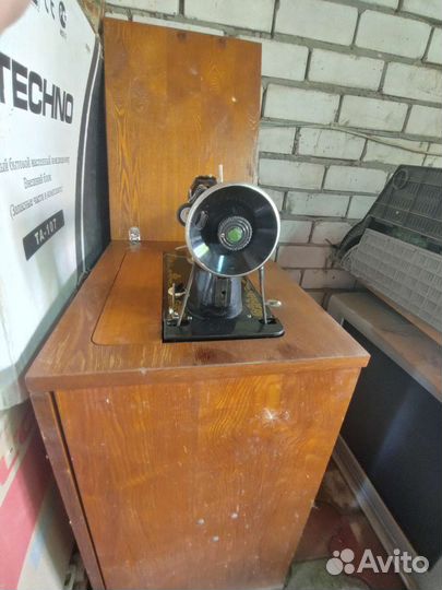 Швейная машинка