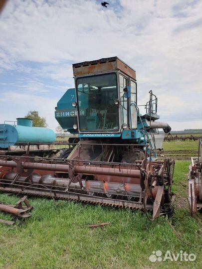 Запчасти на комбайн енисей