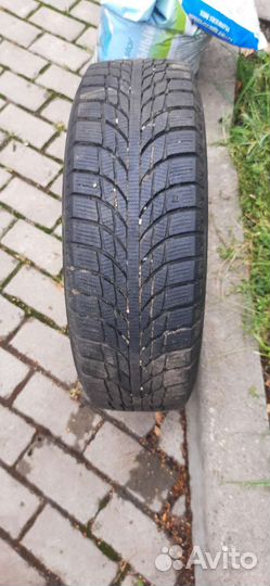 R14 Kumho WinterCraft Ice Wi51 175/65, PCD 4x100 DIA 10
