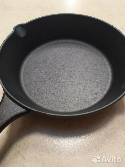 Сковорода чугунная