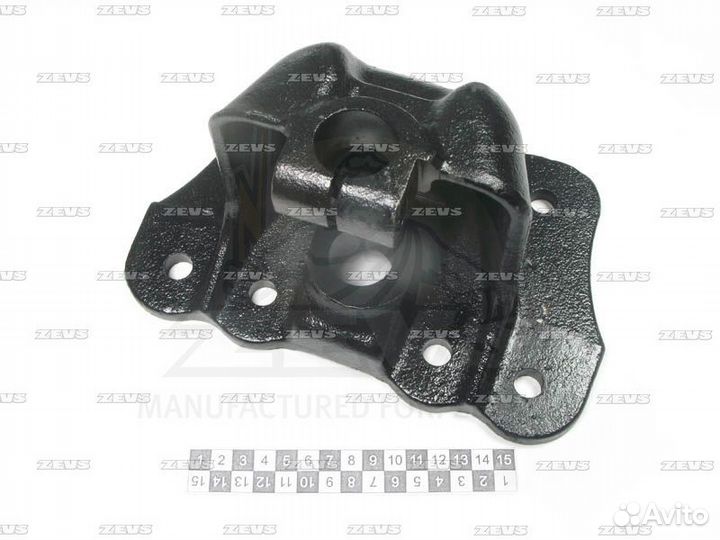 Крепление рессоры переднее Hino