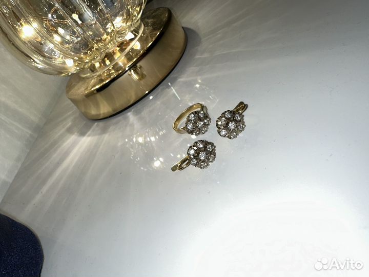 Золотой набор с бриллиантами