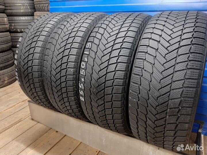 Michelin X-Ice Snow SUV 255/50 R19 и 235/55 R19 105H