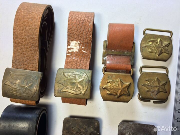 Коллекция школьных и пионерских пряжек СССР