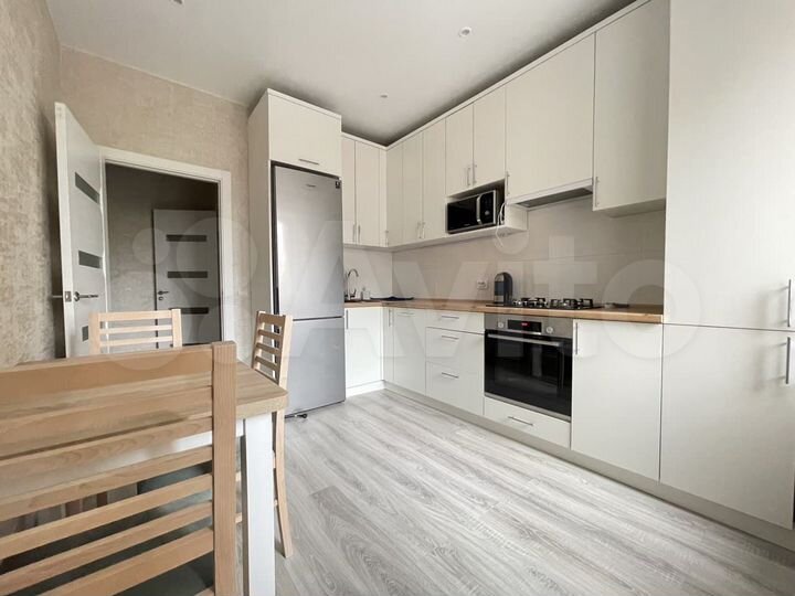 2-к. квартира, 60 м², 4/20 эт.