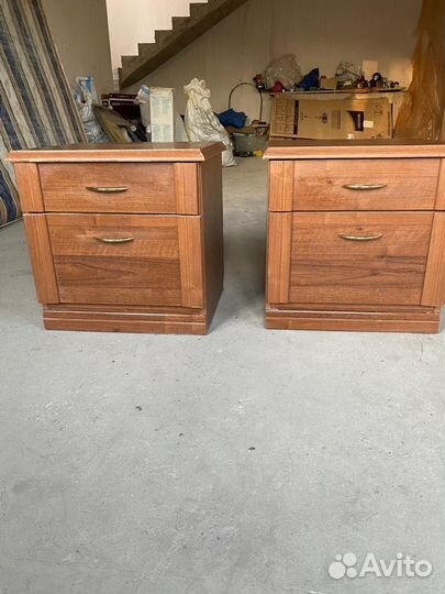 Тумба прикроватная и кровать