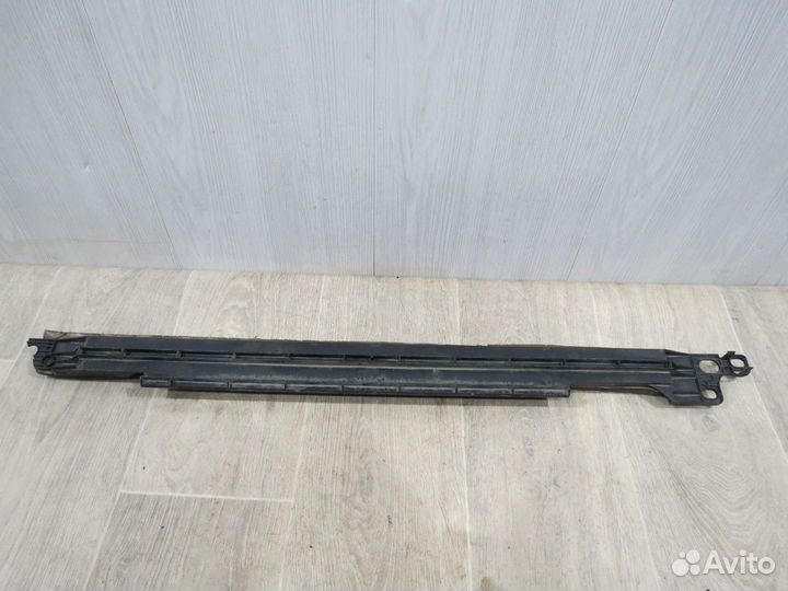 Кронштейн радиатора Ford Focus 3