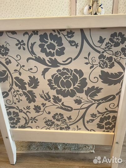 Детская кроватка из массива с матрасом