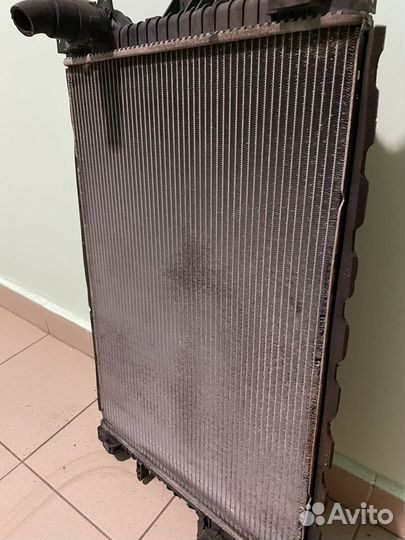 Радиатор охлаждения Ford Mondeo 4 2010 (2.0 d)