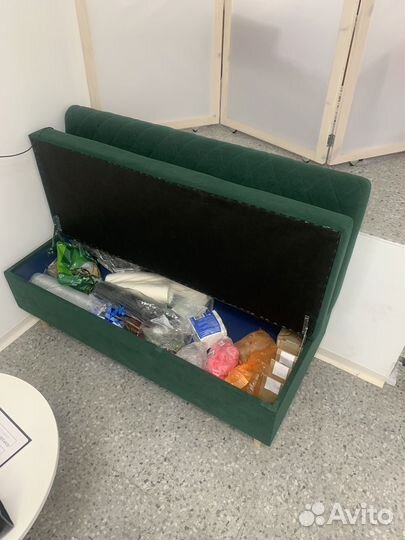 Диван с ящиком