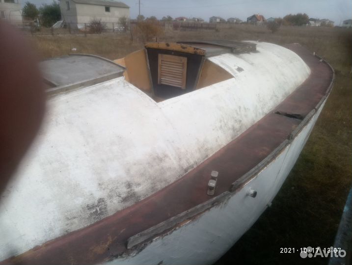 Спасательный бот яхта
