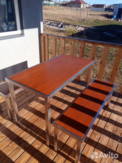 Дачный комплект из стола и 2 лавочек