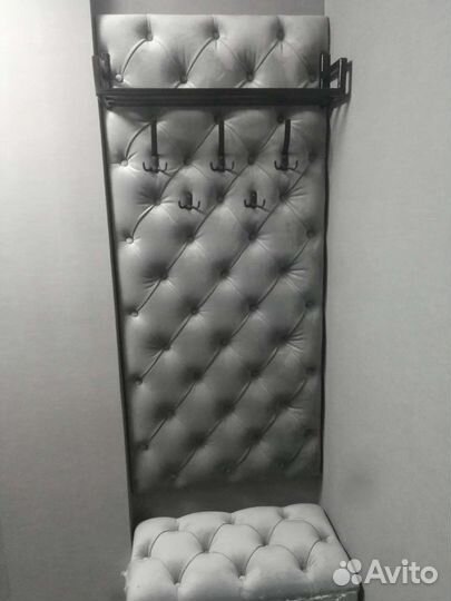 Прихожая, вешалка,банкетка,каретная стяжка,мягкие